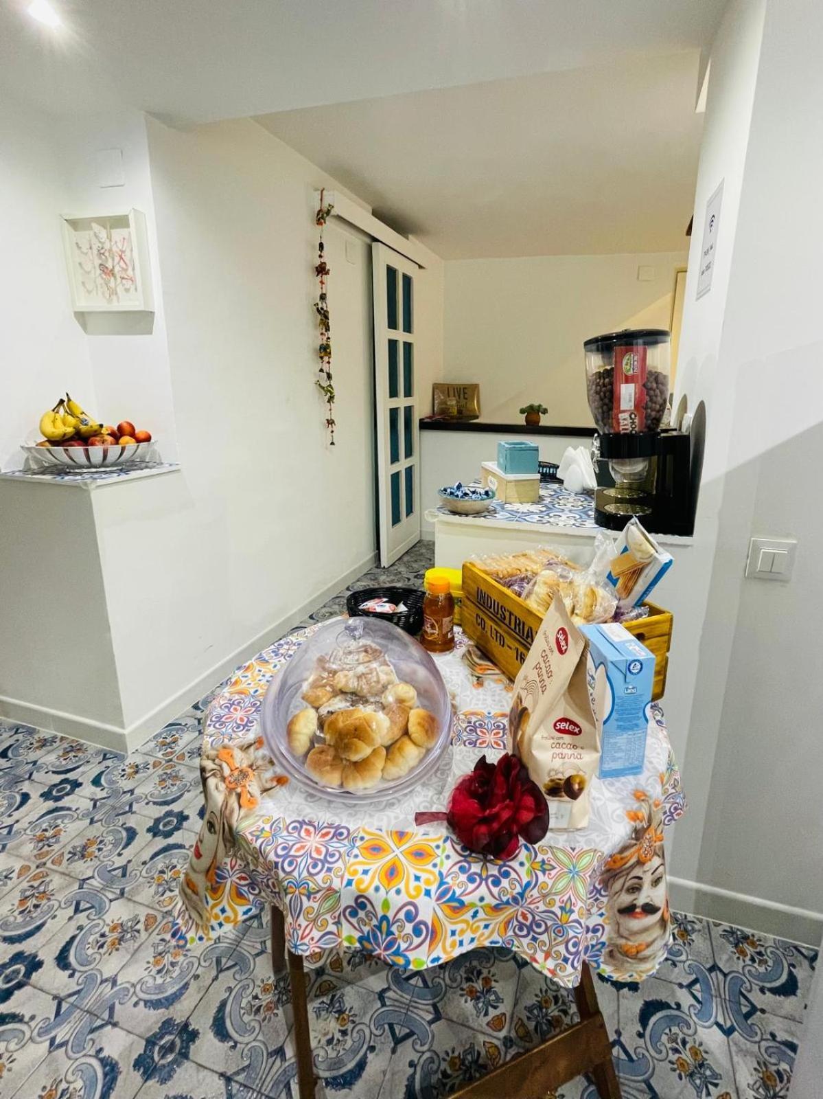 Duba House Holiday Home Palermo Esterno foto